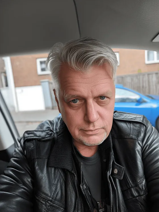 Daniel Hayes